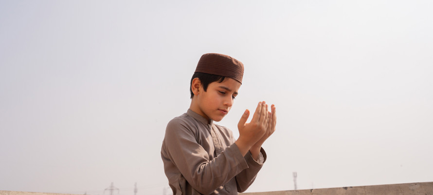 Ramadan Dua: 9 Essential Duas for Iftar, Laylatul Qadr & More