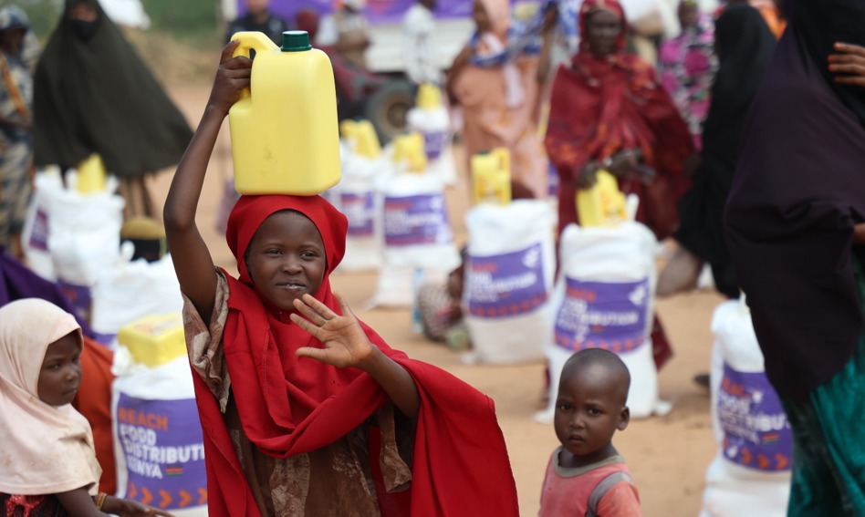 Child at a Ramadan distribution