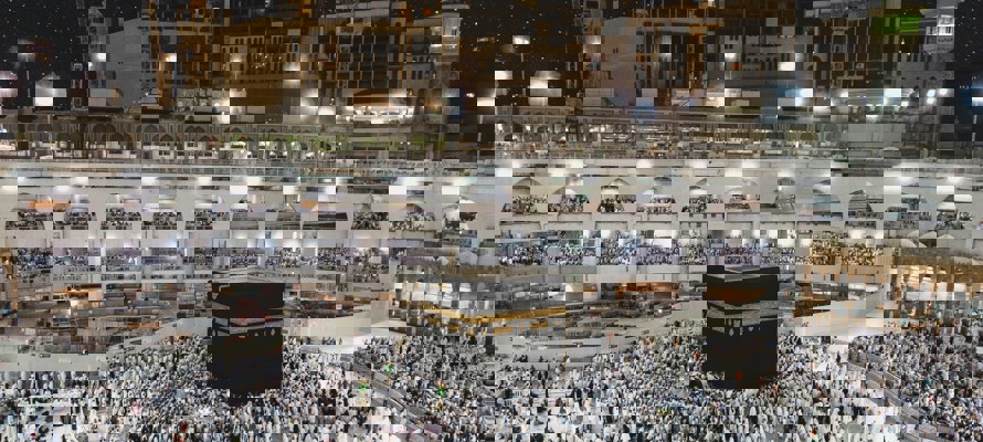 Improving Character and Manners: Embracing the Qualities of Prophet Muhammad (Saw)