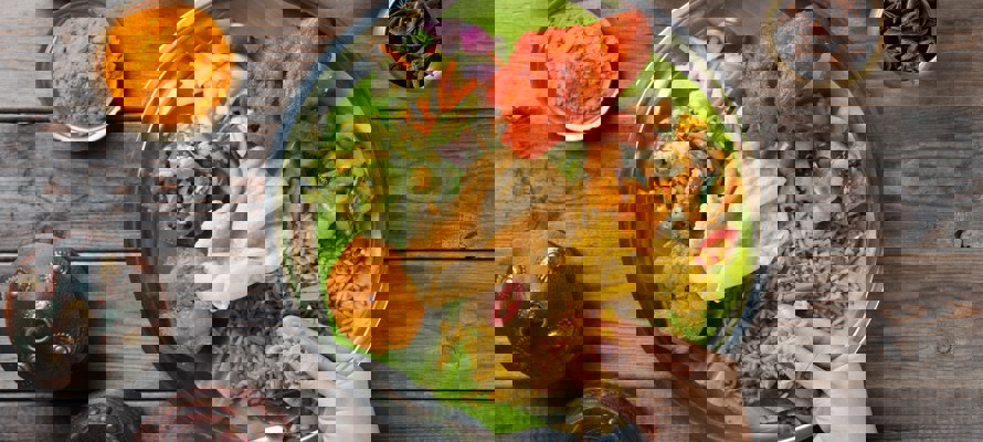 How do Muslims celebrate Eid ul-Adha around the world?