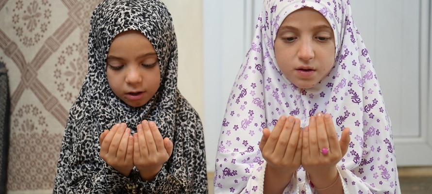 What is Dhuhr and How to Pray