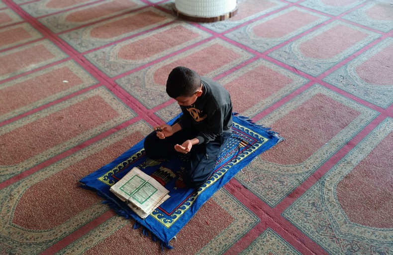 Child praying