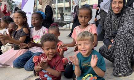 Children clapping and cheering