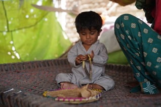 Treating child malnutrition in Pakistan